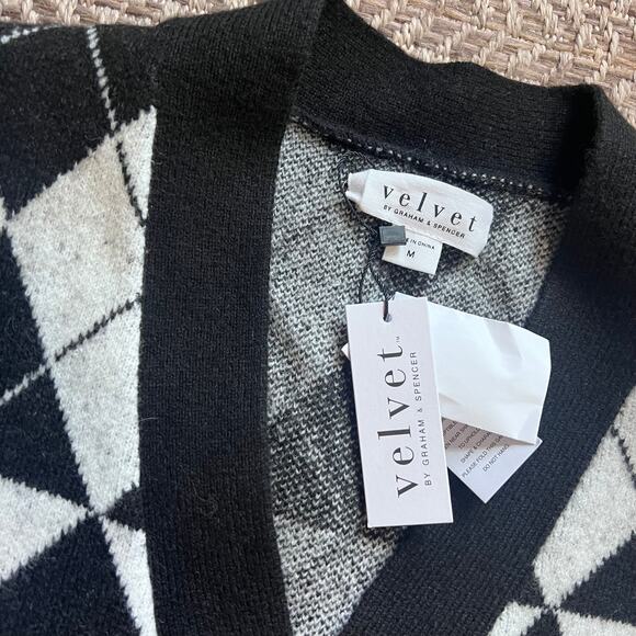 Velvet by Graham & Spencer Cristina ArgyleCardigan Sweater SZ MEDIUM - Picture 5 of 5